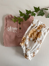 Load image into Gallery viewer, Dahlia Vintage Bloomers